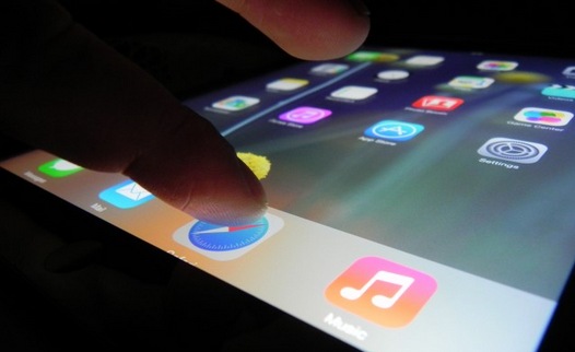 Samsung будет выпускать панели для экранов планшета iPad Air 2 и 12.9-дюймового iPad Pro