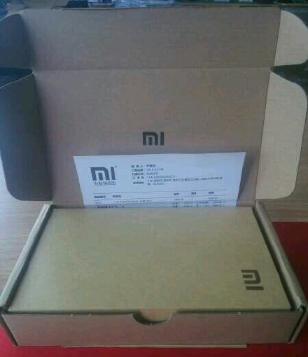 Xiaomi Mi 5. Фото смартфона в заводской упаковке появились в Сети