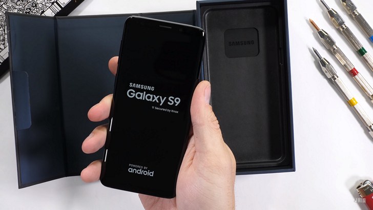 Samsung Galaxy S9 в тестах на жесткость конструкции и устойчивость к царапинам (Видео)