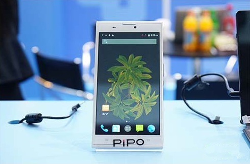 Pipo T8, T9 и T10 Новый фаблет и два Android планшета китайского производства на выставке Electronics Show