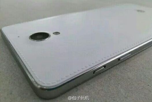 Huawei Glory 3X Pro. 5.5-дюймовый фаблет, клон Galaxy Note 3