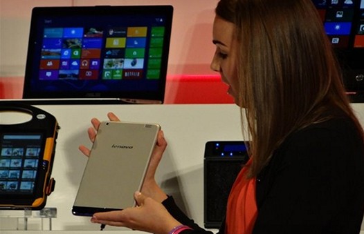 Планшет Lenovo Miix 8. Восьмидюймовый экран, Windows 8, 3G модем и цифровое перо