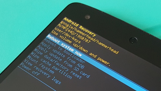 Android  M рекавери позволяет устанавливать прошивки, обновления и патчи с карты памяти SD, монтировать системный раздел и смотреть логи