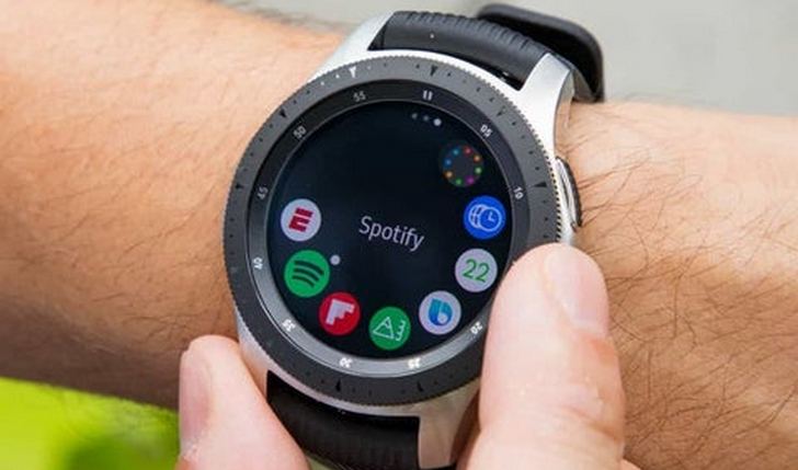 Samsung Galaxy Watch получит вращающийся ободок вокруг экрана, возможность снятия ЭКГ, а также измерения кровяного давления