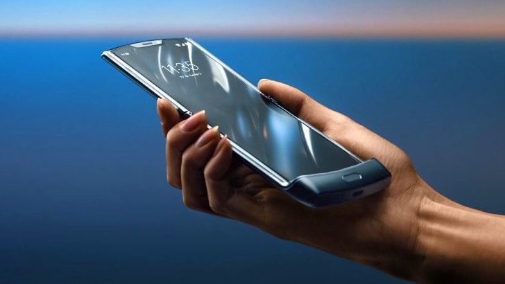 	 Motorola RAZR 5G (Motorola RAZR 2 5G). Дата дебюта нового смартфона-раскладушки официально объявлена