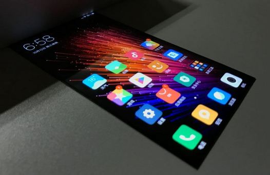 Xiaomi работает над гибким смартфоном. Изображения новинки просочились в Сеть