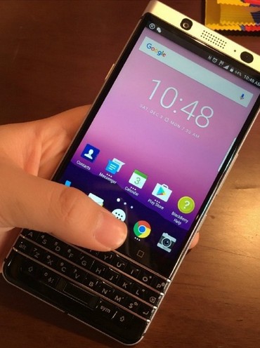 Последний кнопочный смартфон BlackBerry вскоре появится в продаже?