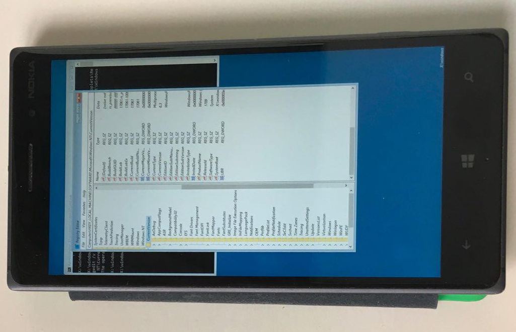 Windows 10 запущена на смартфоне Lumia 1520