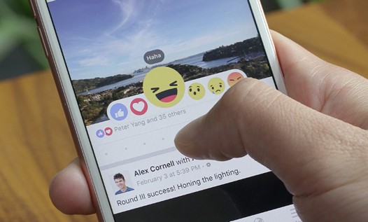 Лайки уходят в прошлое: Facebook добавил эмоции в оценку публикаций