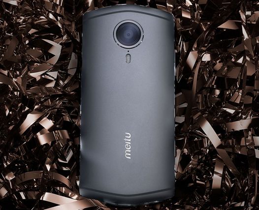Meitu T8. 5.2-дюймовый селфифон с искусственным интеллектом за $479 Meitu T8. 5.2-дюймовый селфифон с искусственным интеллектом за $479