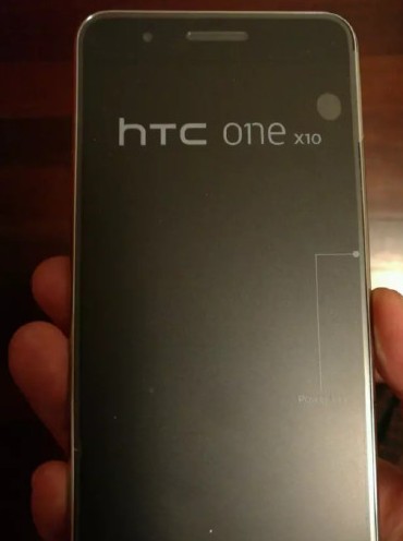 HTC One X10. Живые фото нового смартфона просочились в Сеть