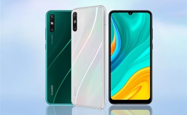 Huawei Enjoy 10e. Недорогой смартфон с мощной батареей, который можно использовать в качестве повербанка за $140