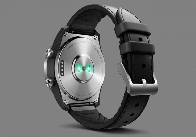 Mobvoi TicWatch Pro 2020. Умные часы с двойным дисплеем из защитой по военному стандарту MIL-STD-810G за $260