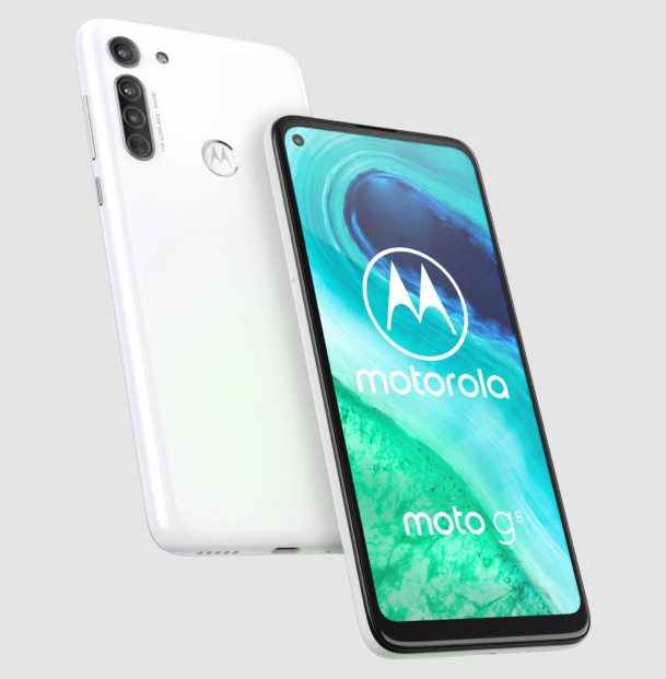 Motorola Moto G8. Недорогой смартфон с процессором Snapdragon 665, тройной камерой и «дырявым» дисплеем представлен официального