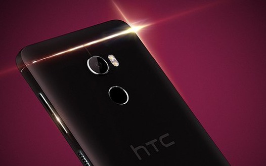 HTC One X10. Смартфон средней ценовой категории с мощным аккумулятором на подходе