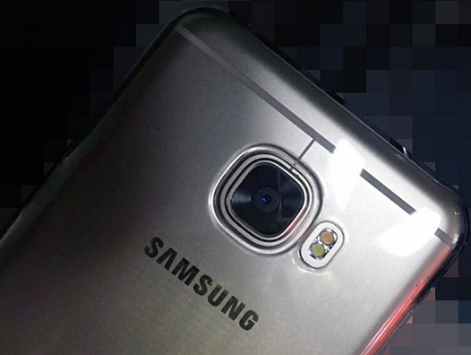 Samsung Galaxy C5. Фото нового смартфона просочились в Сеть