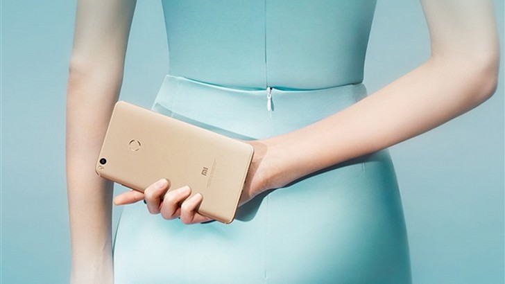 Xiaomi Mi Max 3 оснащенный дисплеем с размером 7 дюймов по диагонали выйдет не раньше июля