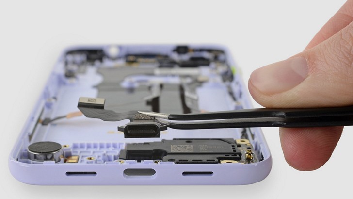 Разборка Pixel 3a показала, что это самые ремонтопригодные смартфоны Google (Видео) Разборка Pixel 3a показала, что это самые ремонтопригодные смартфоны Google (Видео)
