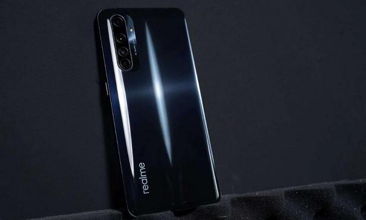 Realme X50 Pro Play. Смартфон для геймеров с процессором Snapdragon 865, дисплеем с часторой обновления 90 Гц и 5G модемом за $380 и выше