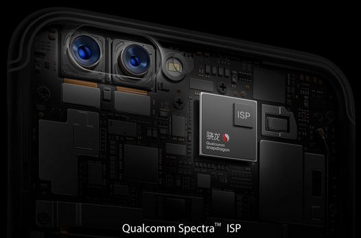 Oppo R11. 5.5-дюймовый смартфон с AMOLED дисплеем и сдвоенной основной камерой официально представлен