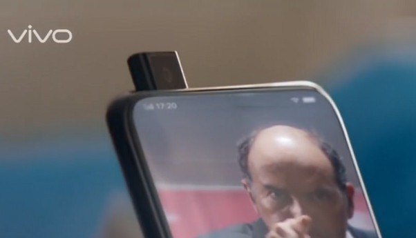 Vivo NEX. Смартфон флагманского уровня со встроенным в экран сканером отпечатков пальцев и выдвижной камерой поступил в продажу. Цена: от $599