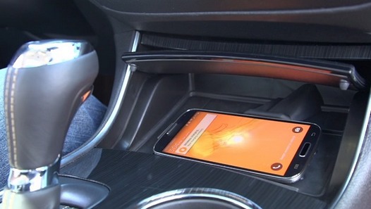 Пятничное видео. Автомобили Chevrolet 2016 года выпуска получат беспроводную зарядку для смартфонов, и… специальную систему кондиционирования для них