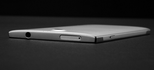 DOOGEE F2015. 5.5-дюймовый «безрамочный» Android смартфон со сканером отпечатков пальцев на подходе