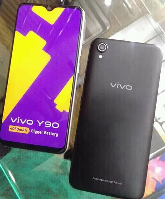  Vivo Y90 на подходе. Недорогой смартфон засветился на живых фото