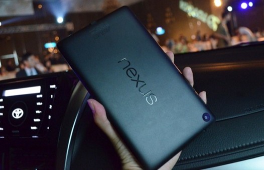 Android и автомобиль. Toyota представила Intelligent Car System: систему интеграции Nexus 7 в автомобиль 