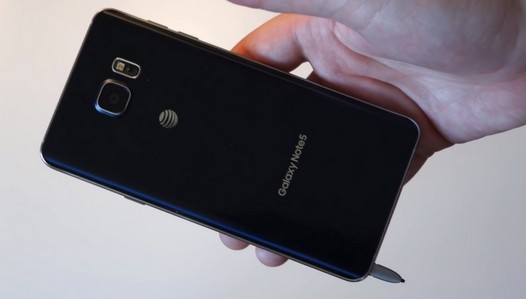 Samsung Galaxy Note 5 имеет серьезную недоработку слота для активного цифрового пера S Pen, которое в него не стоит вставлять обратной стороной (Видео)