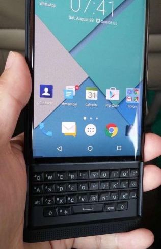 BlackBerry Venice. Android слайдер из Канады засветился на фото