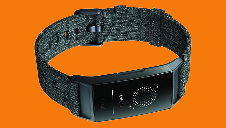 Fitbit Charge 3 — фитнес браслет с функционалом умных часов и временем автономной работы достигающим 7 дней