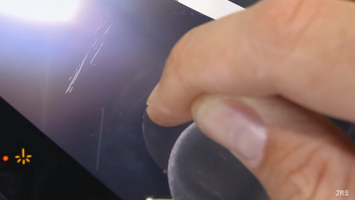 Samsung Galaxy Z Fold 3 в тестах на прочность и устойчивость к царапинам  