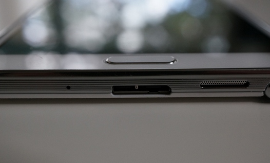 Samsung Galaxy Note 3 оснащен microUSB 3.0 портом