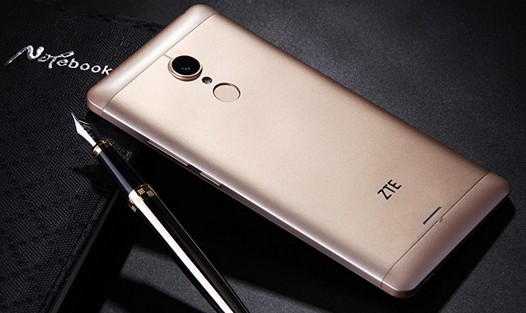 ZTE V5 4G. 5.5-дюймовый смартфон с неплохой начинкой и сканером отпечатков пальцев менее чем за две сотни долларов (Купон на скидку)