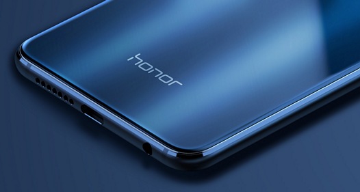 Huawei Honor 8 с корпусом из стекла и металла и сдвоенной камерой представлен официально. Цена и дата начала продаж объявлены