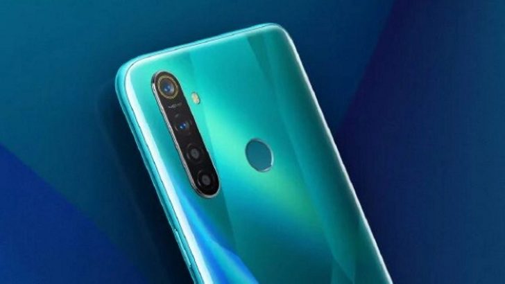 Realme Q оснащенный камерой с четырьмя объективами и процессором Snapdragon 712 в очередных рекламных материалах Realme Q оснащенный камерой с четырьмя объективами и процессором Snapdragon 712 в очередных рекламных материалах