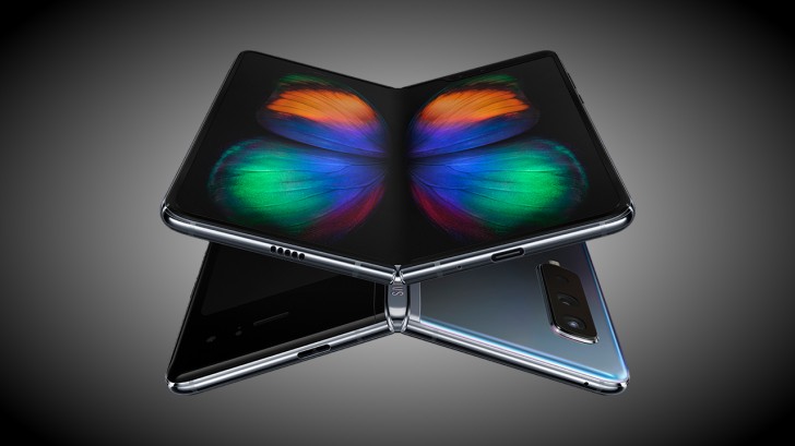 Samsung Galaxy Fold. Обновленная версия складывающегося смартфона начнет поступать в продажу 6 сентября