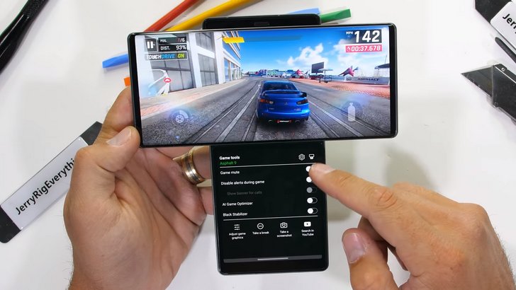 LG Wing. Видео разборки показало как устроен смартфон с поворотным дисплеем