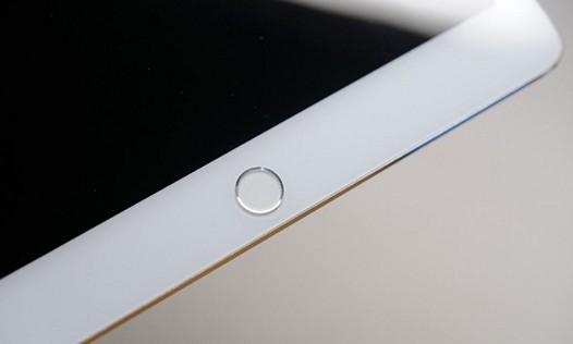 Apple iPad Air 2 засветился в очередной утечке фото. Тонкий корпус и сканер отпечатков пальцев в кнопке «Home»