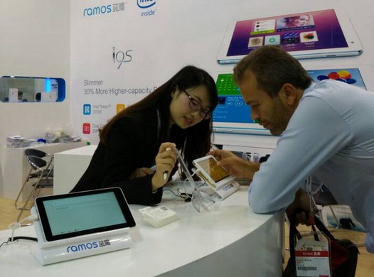 Новые планшеты RAMOS анонсированы на выставке Hong Kong Technology Fair