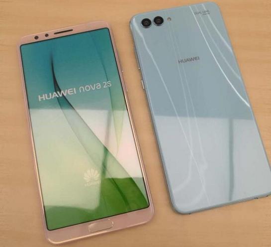 Huawei Nova 2S вытянутым в длину экраном и сдвоенной камерой засветился на фото