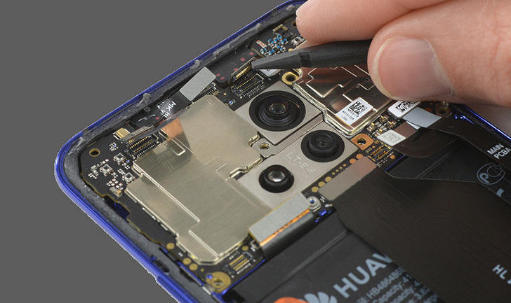 Инструкция по разборке Huawei Mate 20 Pro появилась на сайте iFixit. Отличный с невысокой ремонтопригодностью