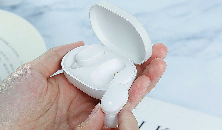 Xiaomi AirDots. Беспроводные Bluetooth наушники за $28