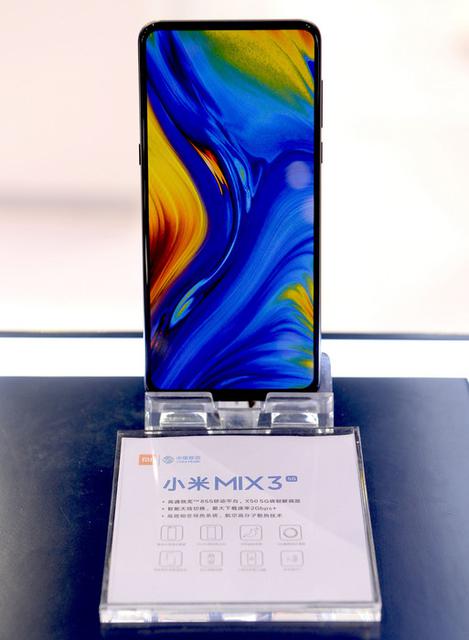 Xiaomi Xiaomi Mi Mix 3 м процессором Qualcomm Snapdragon 855 и поддержкой 5G появится в продаже в начале следующего года