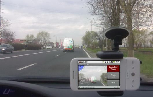 Автомобильный видеорегистратор для Android